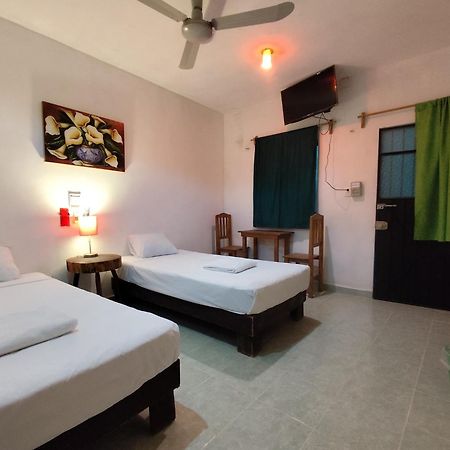 Alojamiento Ya'Ax Nah Playa del Carmen Exterior photo