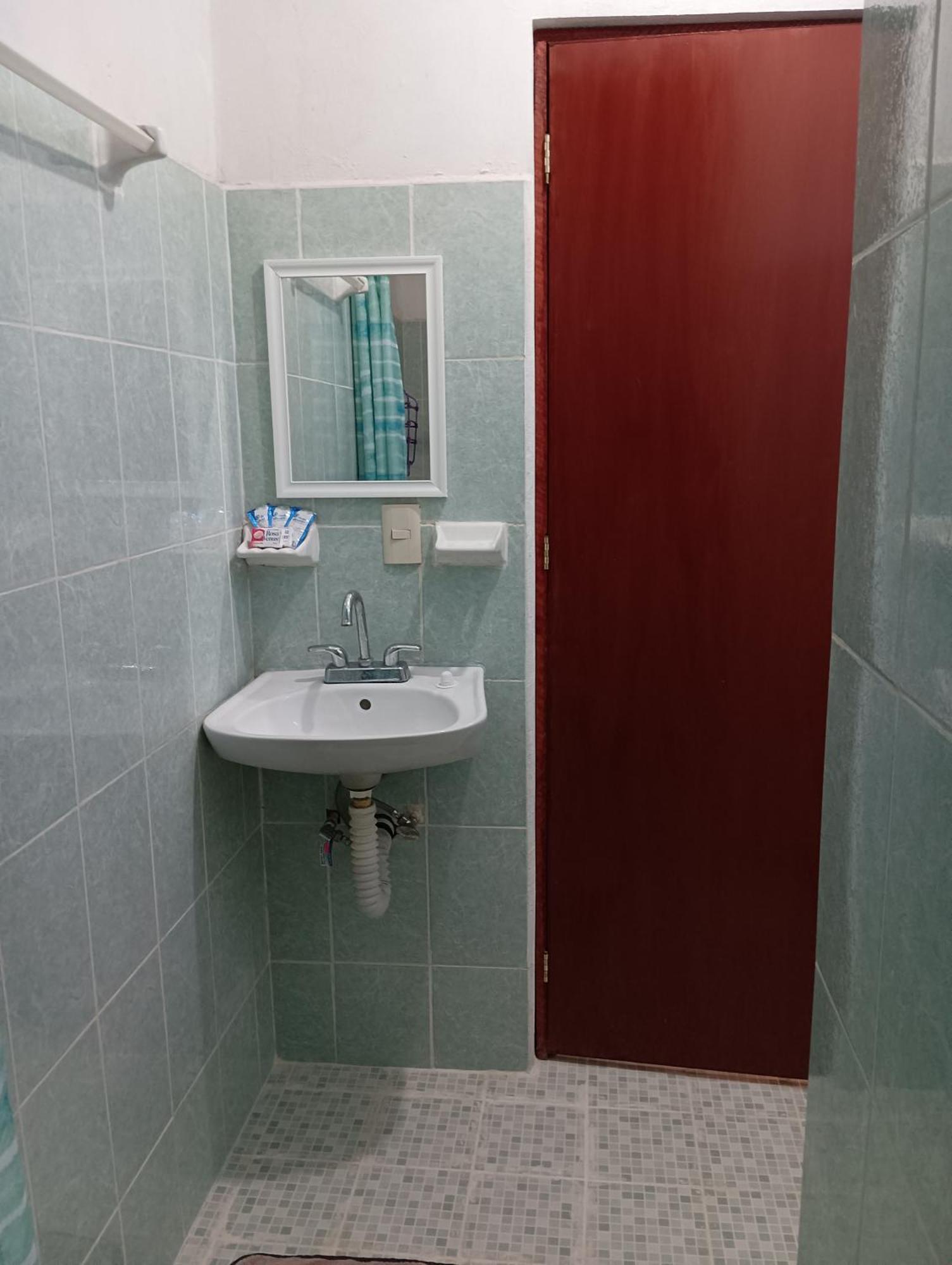 Alojamiento Ya'Ax Nah Playa del Carmen Room photo